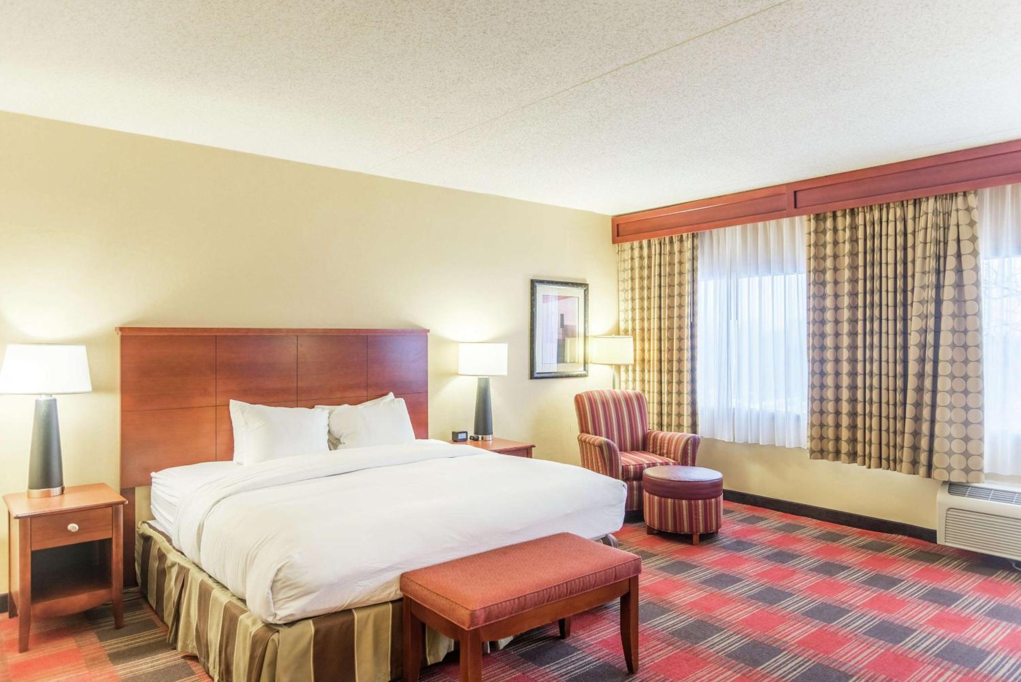 Doubletree By Hilton Holland Hotel Kültér fotó